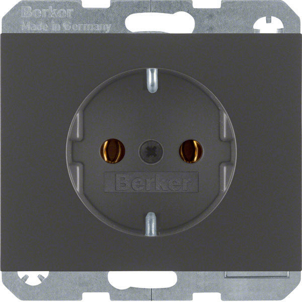 Hager Berker K.1/K.5 Toma De Pared (Aparamenta WCD) - 47157006