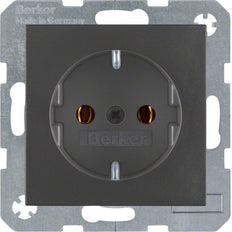 Hager Berker S.1/B.3/B.7 Toma De Pared (Aparamenta WCD) - 47431606