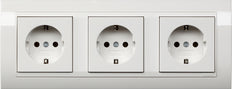 Gira Toma De Pared Estándar 55 (interruptor WCD) - 0747023