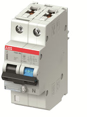 ABB Smissline RCBO C10 30mA 10kA Interruptor Automático - 2CCL562110E0104