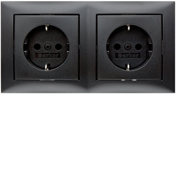 Hager Berker S.1/B.3/B.7 Toma De Pared (Aparamenta WCD) - 47209949