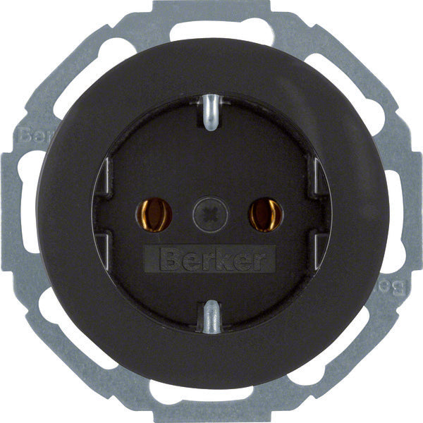 Hager Berker R.classic Toma De Pared (WCD Switchgear) - 47452045