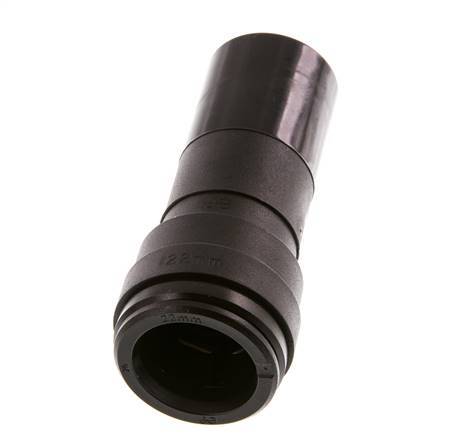 Racor de 22mm x 28mm con enchufe POM NBR