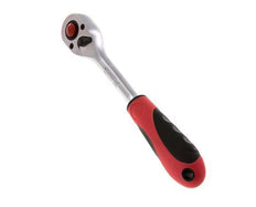 carraca roja Gedore de 1/2" con palanca de cambio y botón de bloqueo